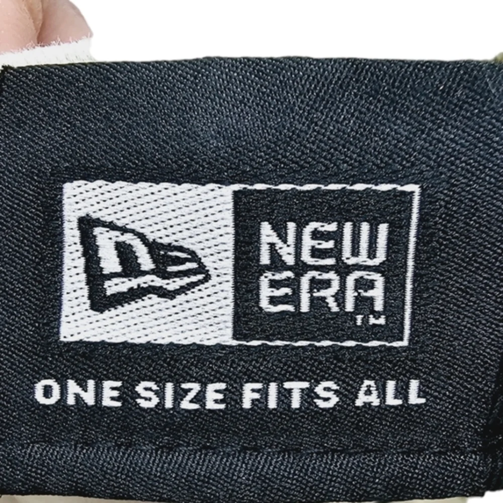 New Era‎ Little League World Series 2009 Hat Cap Adjustable W/ 6 Collector Pins